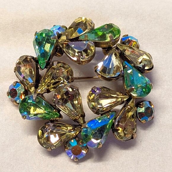 Vintage REGENCY Yellow Rhinestone Green Aurora Borealis AB Rhinestone Brooch Pin - Picture 3 of 11